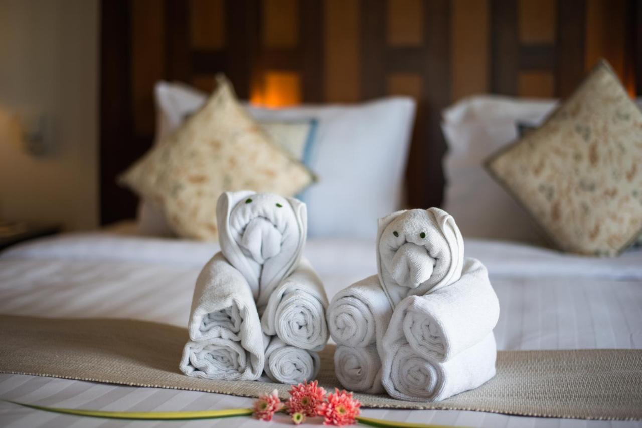 Baan Yin Dee Boutique Resort Phuket - Sha Plus Patong Exterior photo